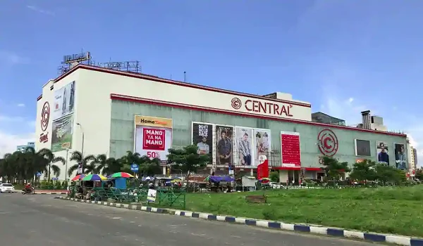 Shopping centres near Birla Evara